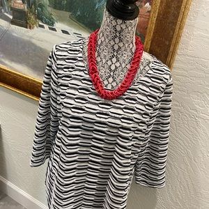 Chicos sz2 pullover top